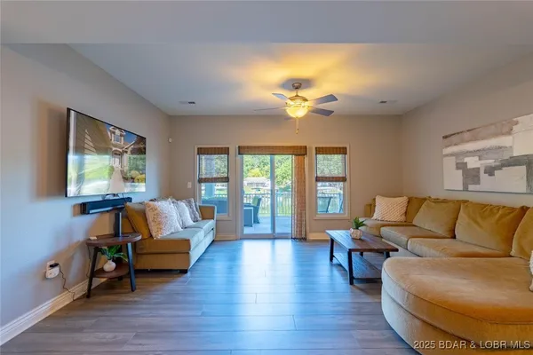 $890,000 | 113 Pebble Beach Lane, Four Seasons, MO 65049