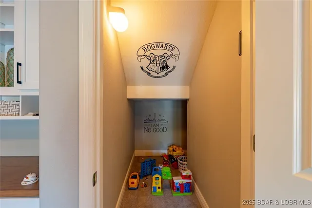 $945,000 | 113 Pebble Beach Lane, Four Seasons, MO 65049