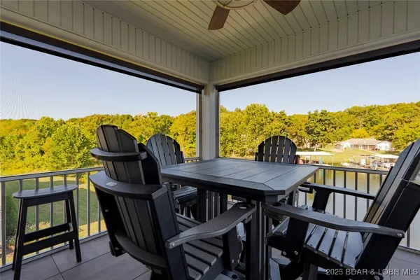 $890,000 | 113 Pebble Beach Lane, Four Seasons, MO 65049