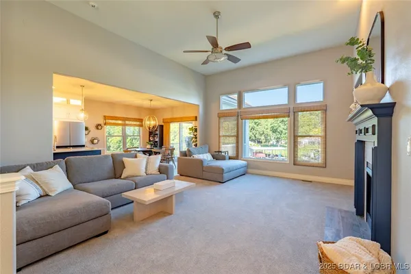 $890,000 | 113 Pebble Beach Lane, Four Seasons, MO 65049