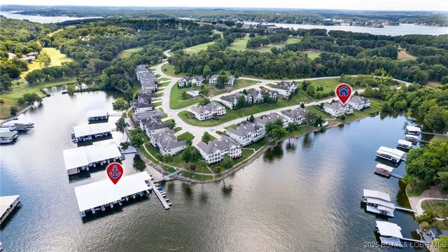 $945,000 | 113 Pebble Beach Lane, Four Seasons, MO 65049