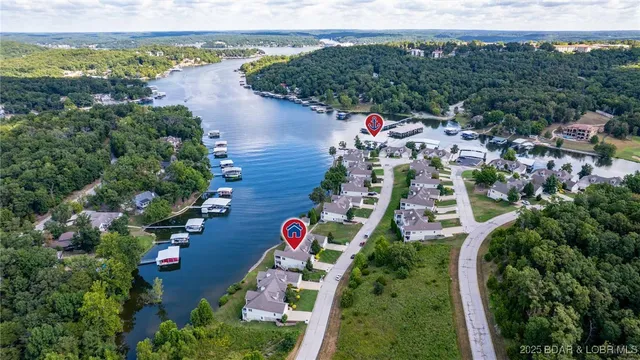 $945,000 | 113 Pebble Beach Lane, Four Seasons, MO 65049