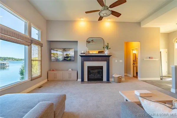 $890,000 | 113 Pebble Beach Lane, Four Seasons, MO 65049