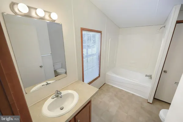 an empty room with closet