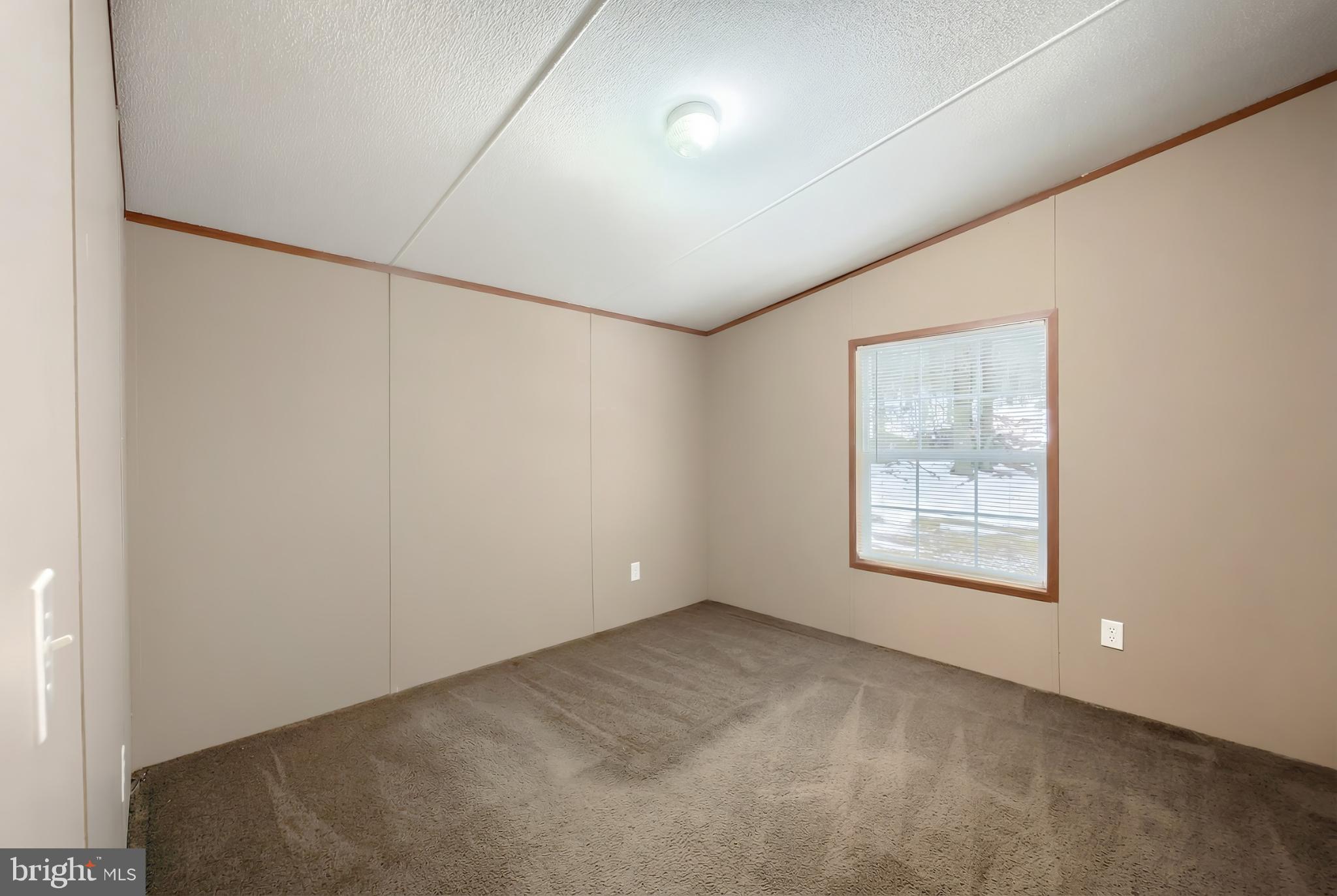 299 Nawakwa Road Biglerville, PA 17307 - Photo 20 of 34 Spacious room with natural light and warmth.