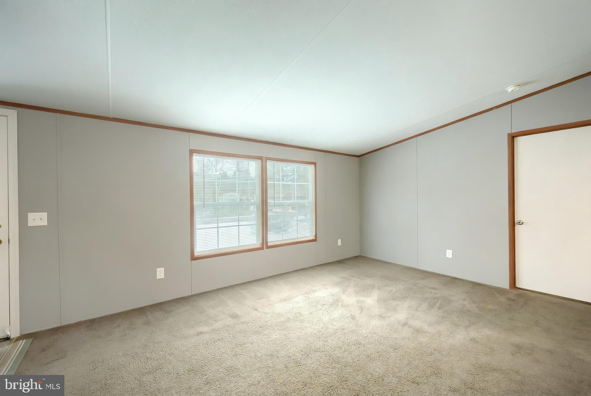 299 Nawakwa Road Biglerville, PA 17307 - Photo 6 of 34 Spacious room with natural light and potential.