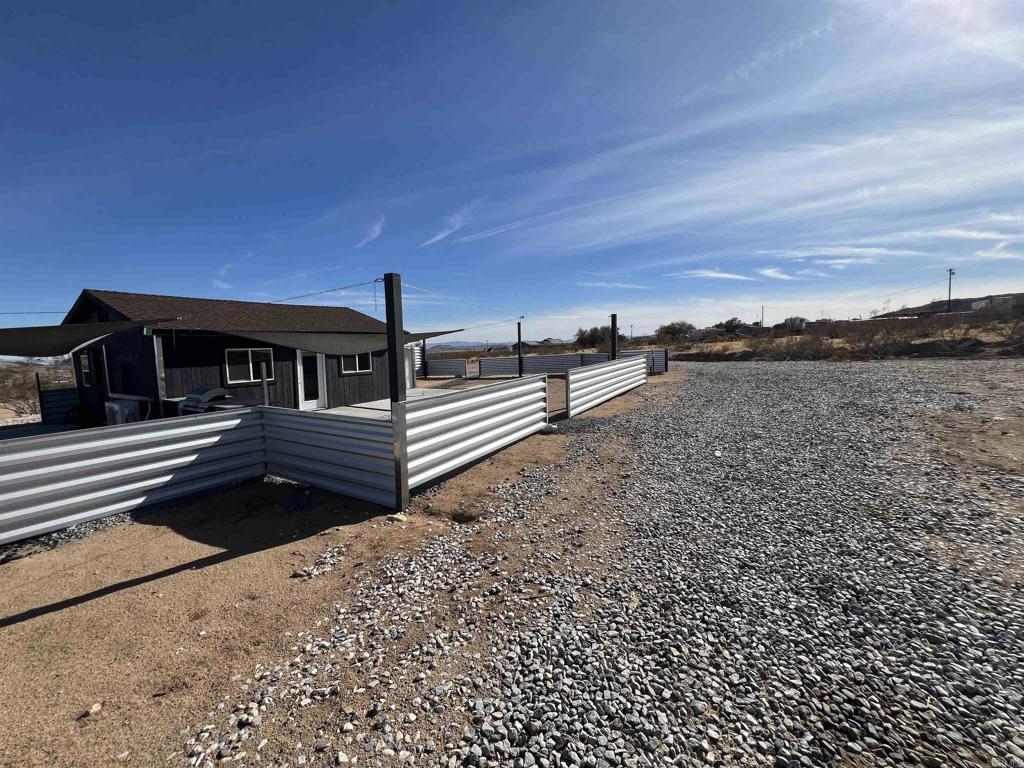 2774 Kickapoo Trail Landers, CA 92285 - Photo 49 of 58