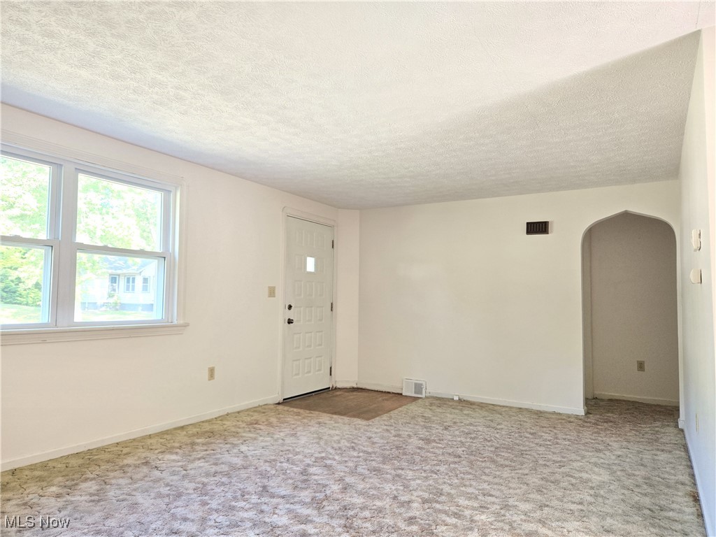 124 North 4th Street Rittman, OH 44270 - Photo 4 of 32