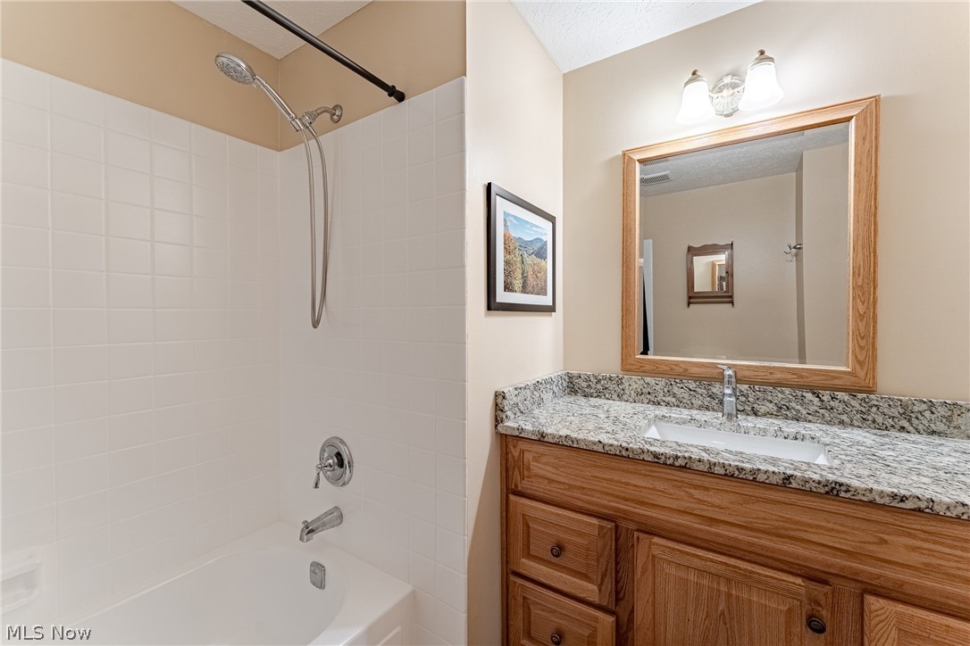 4680 Treetop Drive Akron, OH 44321 - Photo 24 of 36