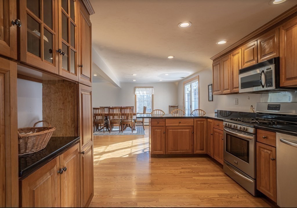 1066 Liberty Square Road Boxborough, MA 01719 - Photo 3 of 27