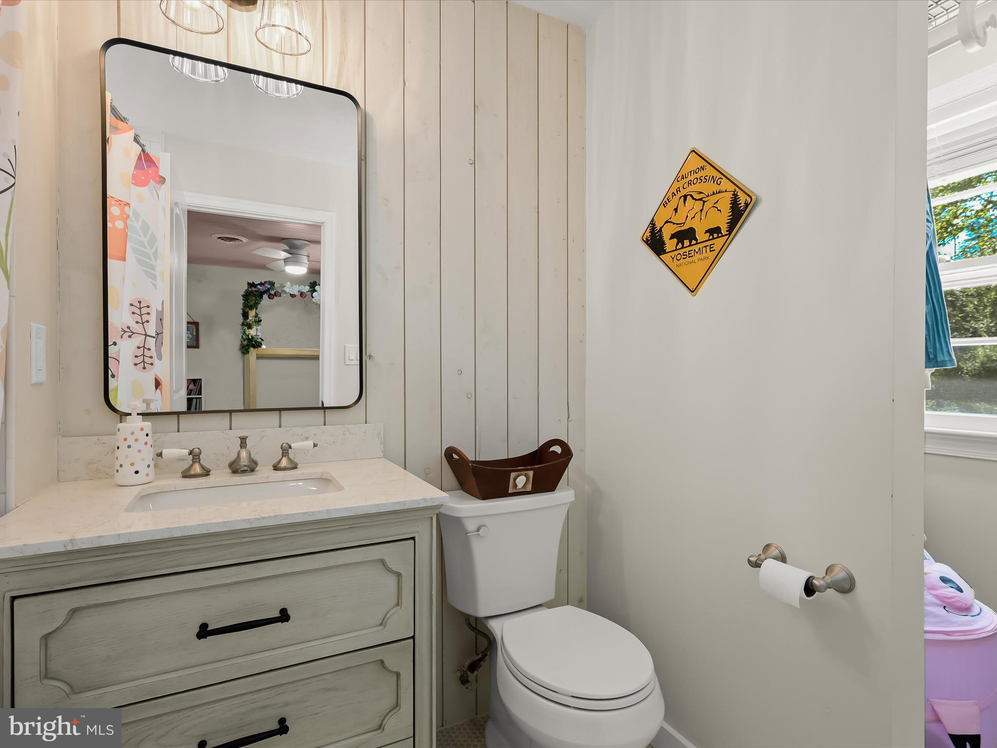 17712 Longdraft Road Gaithersburg, MD 20878 - Photo 53 of 85 Ensuite Private Bath