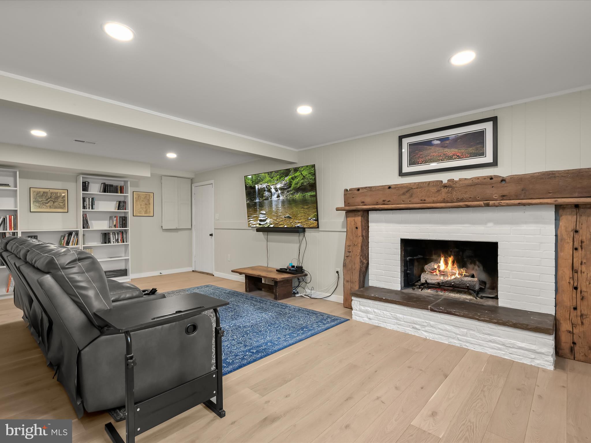 17712 Longdraft Road Gaithersburg, MD 20878 - Photo 55 of 85 Recreation room & Fireplace