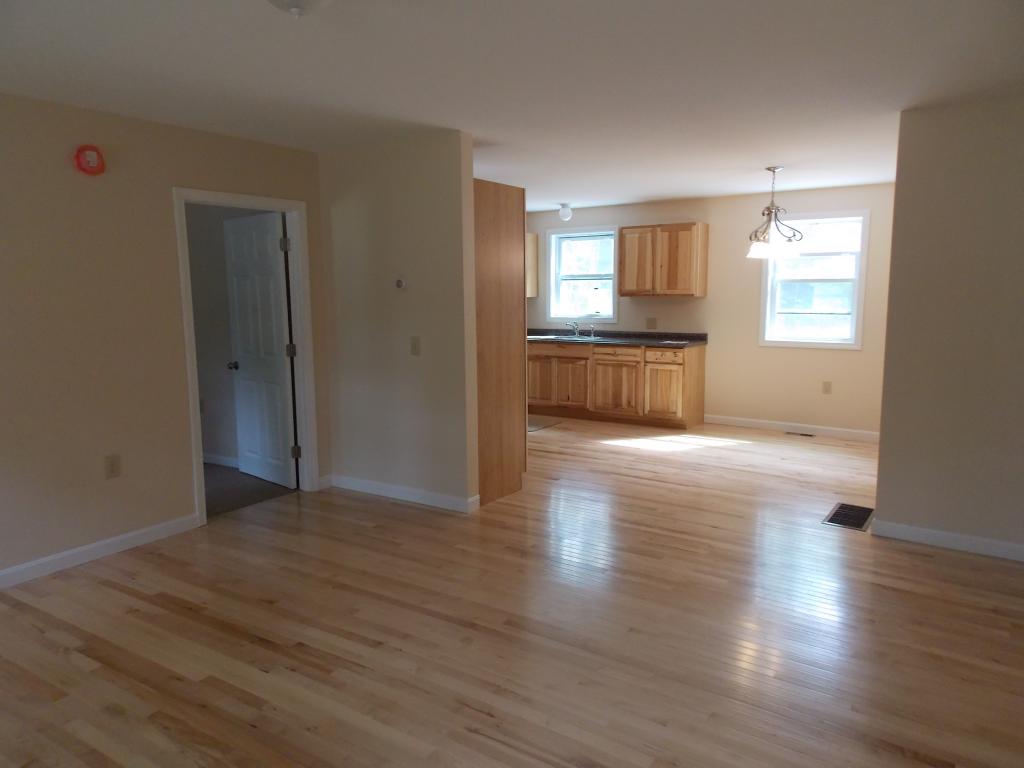 67 Jennifer Road Conway, NH 03818 - Photo 8 of 11