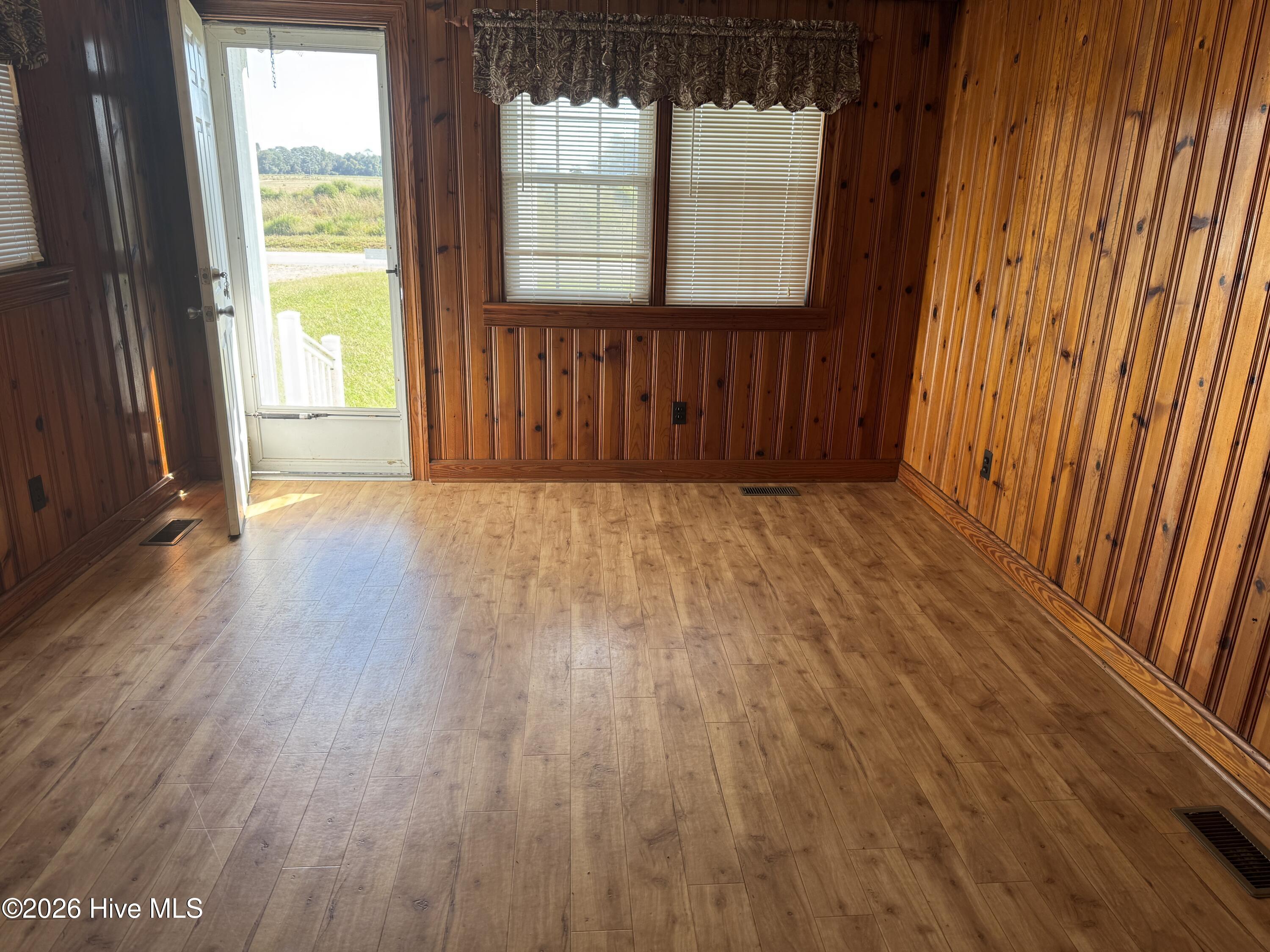 3222 Perry Blizzard Road Deep Run, NC 28525 - Photo 11 of 24 IMG_3631