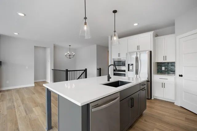 $649,900 | 3280 Linden Avenue North, Lake Elmo, MN 55042