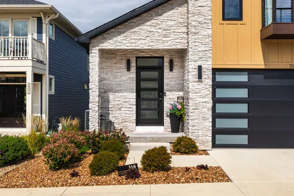 $975,000 | 318 Leeward Way, Ottawa, IL 61350