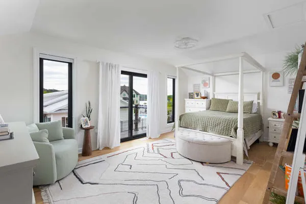 $975,000 | 318 Leeward Way, Ottawa, IL 61350