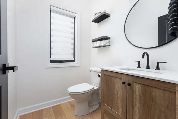 $975,000 | 318 Leeward Way, Ottawa, IL 61350