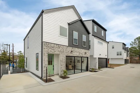 $389,000 | 4764 Martin Street, Houston, TX 77018