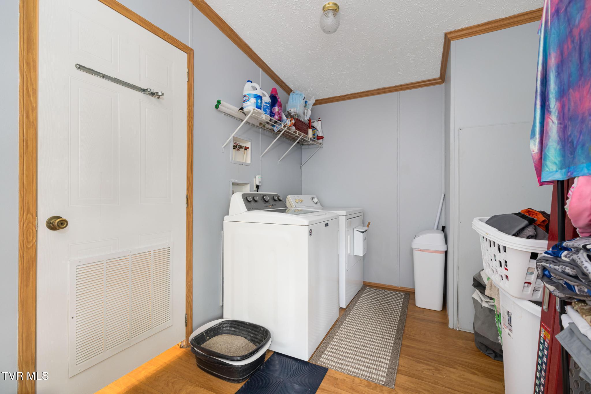 250 Dog Walk Road Greeneville, TN 37745 - Photo 18 of 28 Laundry