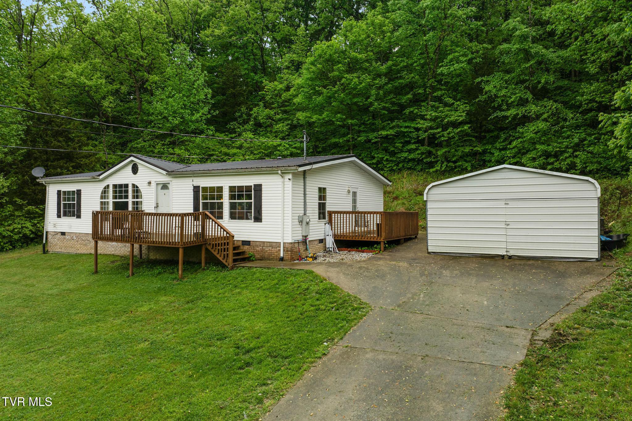 250 Dog Walk Road Greeneville, TN 37745 - Photo 5 of 28 Side view