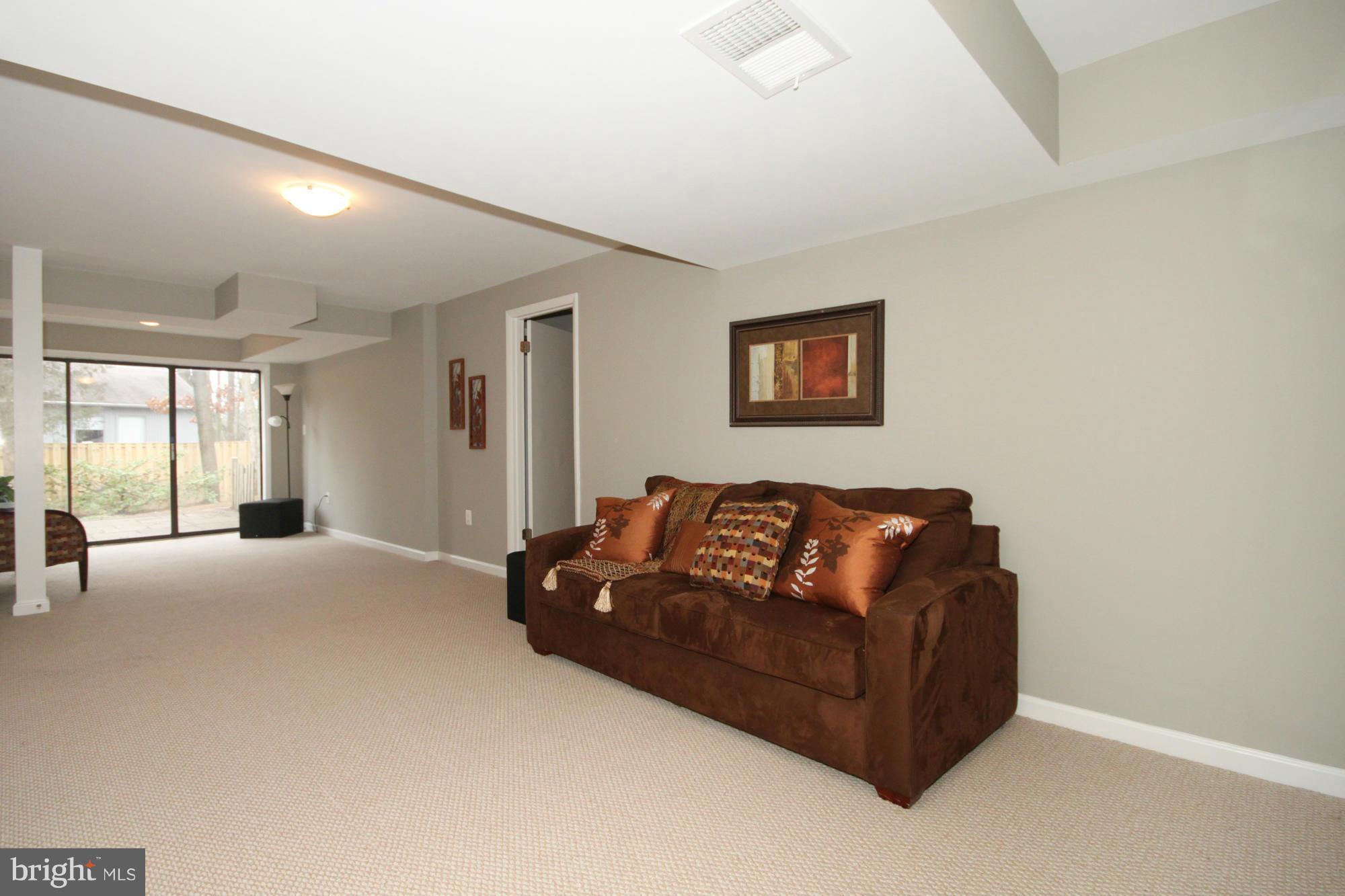 9303 Raintree Road Burke, VA 22015 - Photo 28 of 30 Family Room