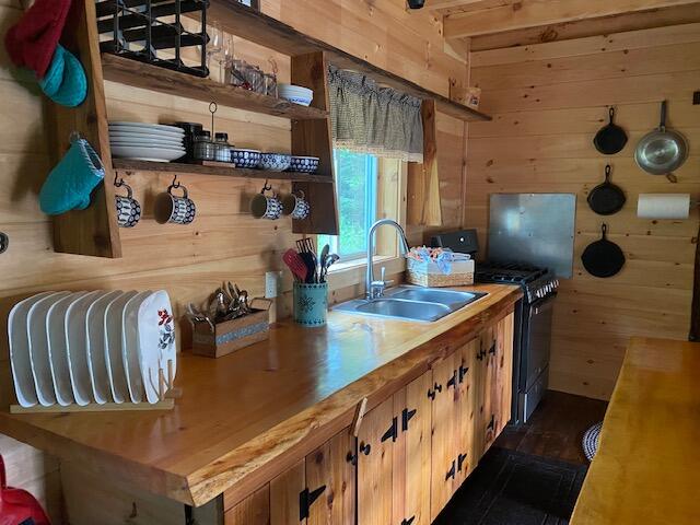 180 North Taylor Road Mount Vernon, ME 04352 - Photo 10 of 51 IMG_0081