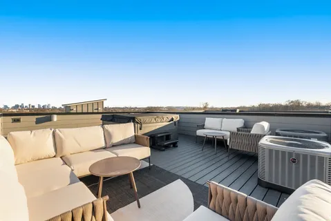 $615,339 | 2000 South Hamilton Road, Unit 4, Nashville, TN 37218