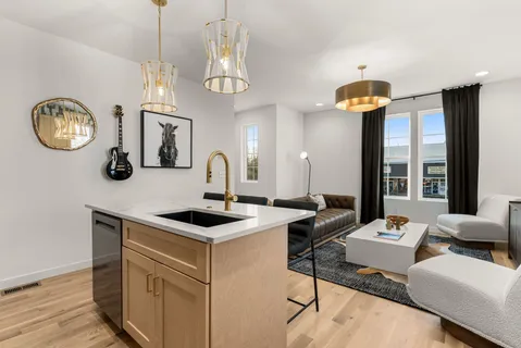 $615,339 | 2000 South Hamilton Road, Unit 4, Nashville, TN 37218
