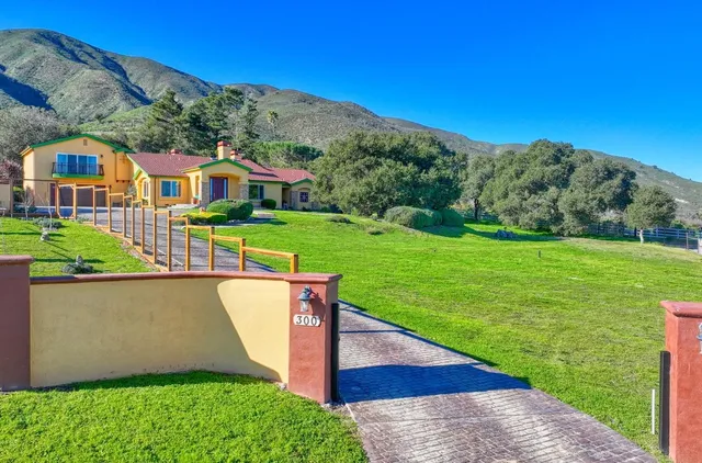 $1,699,000 | 300 Mesa Road, Salinas, CA 93908