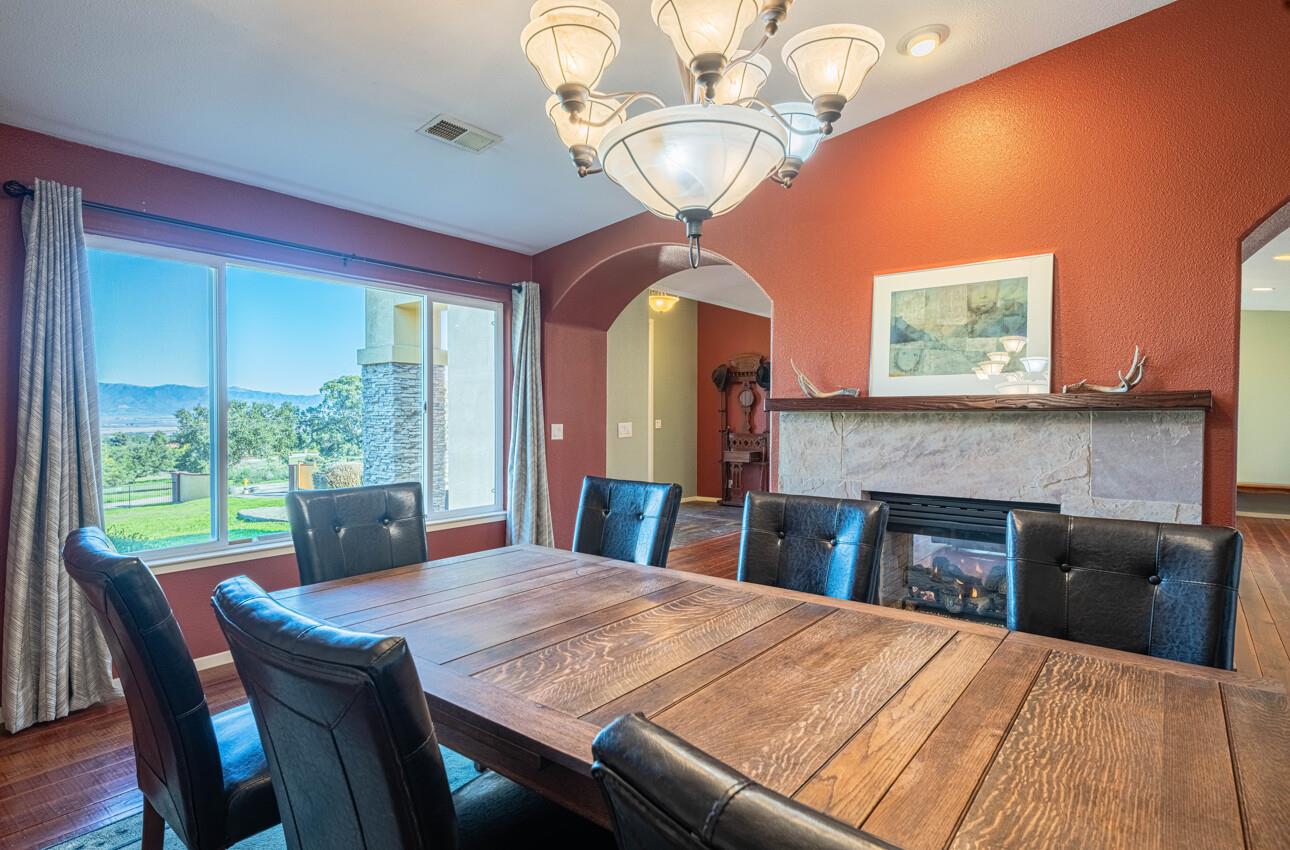 300 Mesa Road Salinas, CA 93908 - Photo 17 of 68