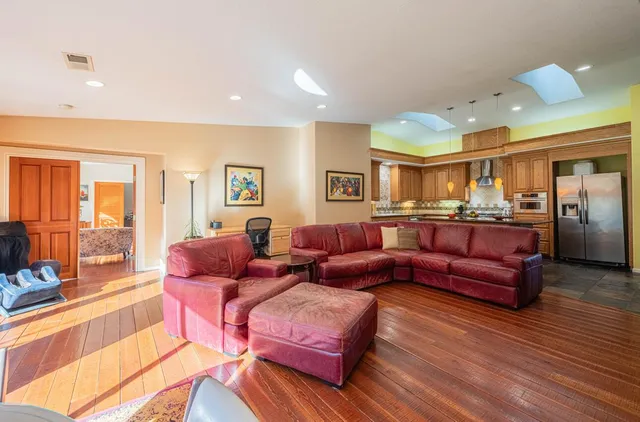 $1,699,000 | 300 Mesa Road, Salinas, CA 93908