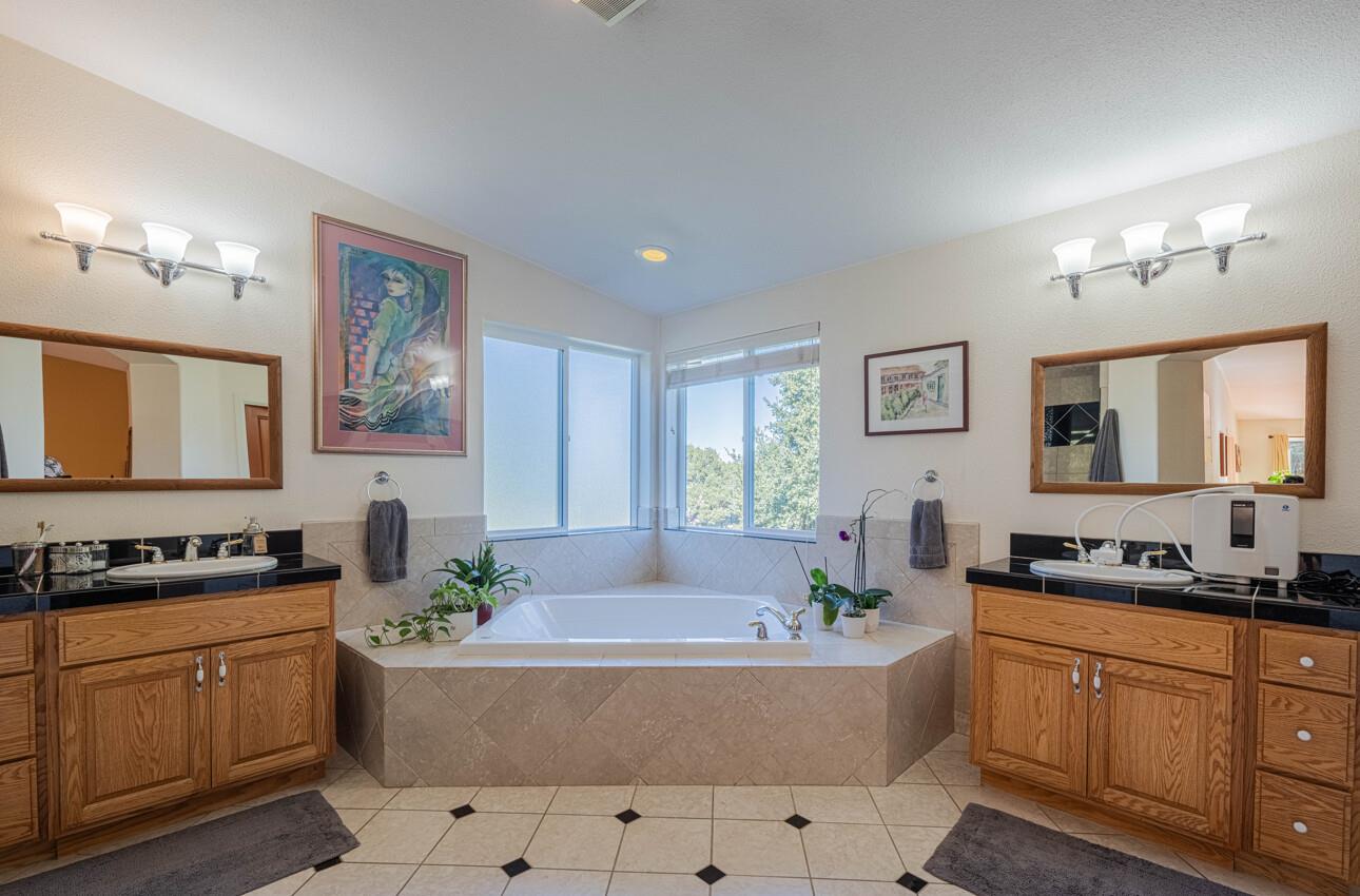 300 Mesa Road Salinas, CA 93908 - Photo 37 of 68