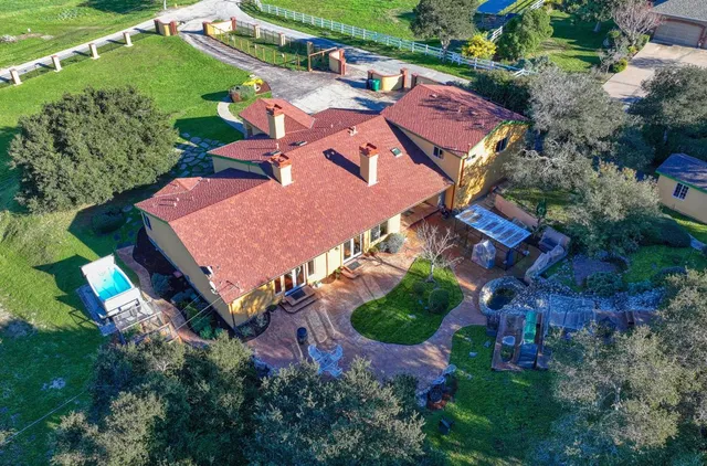 $1,699,000 | 300 Mesa Road, Salinas, CA 93908
