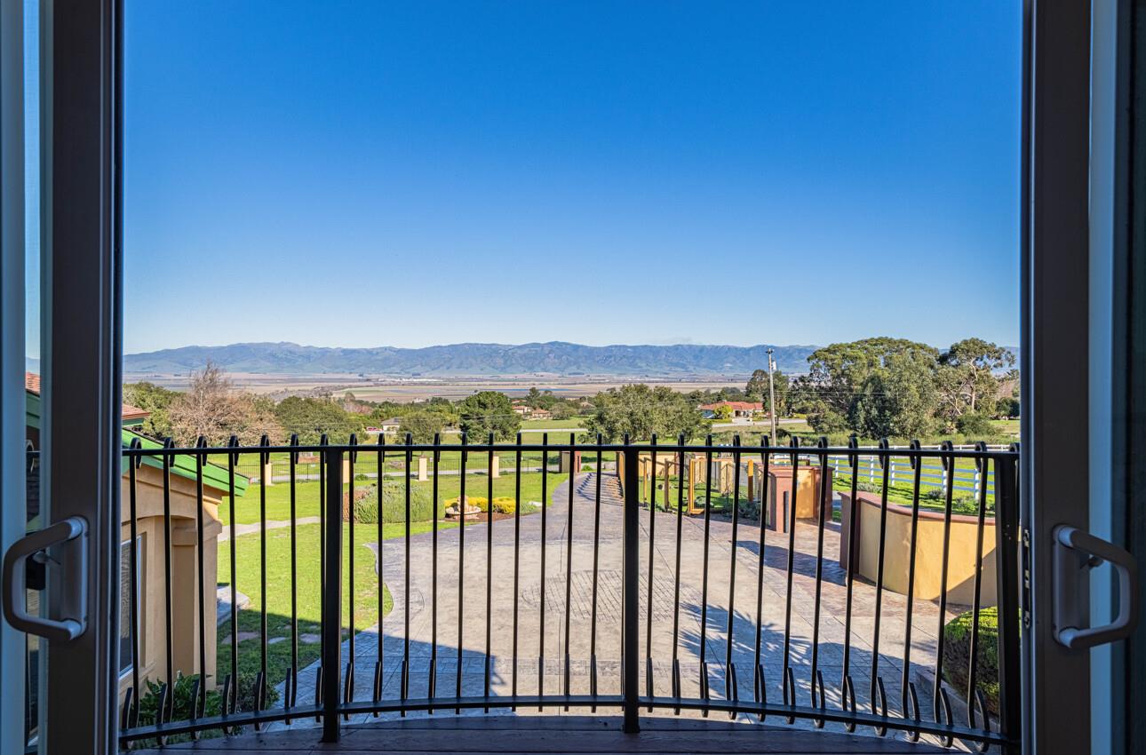 300 Mesa Road Salinas, CA 93908 - Photo 52 of 68