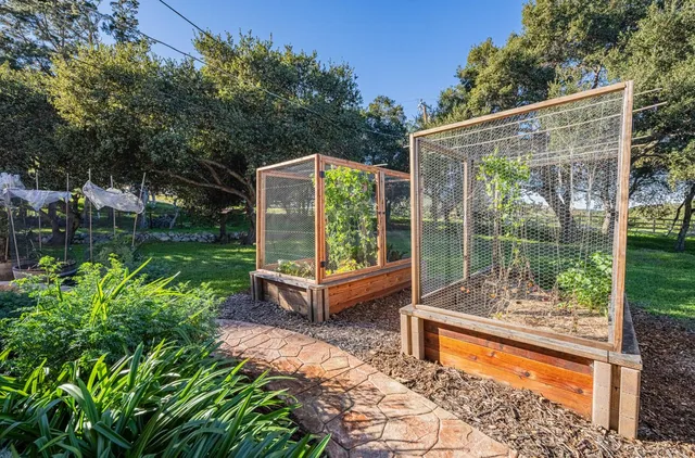 $1,699,000 | 300 Mesa Road, Salinas, CA 93908