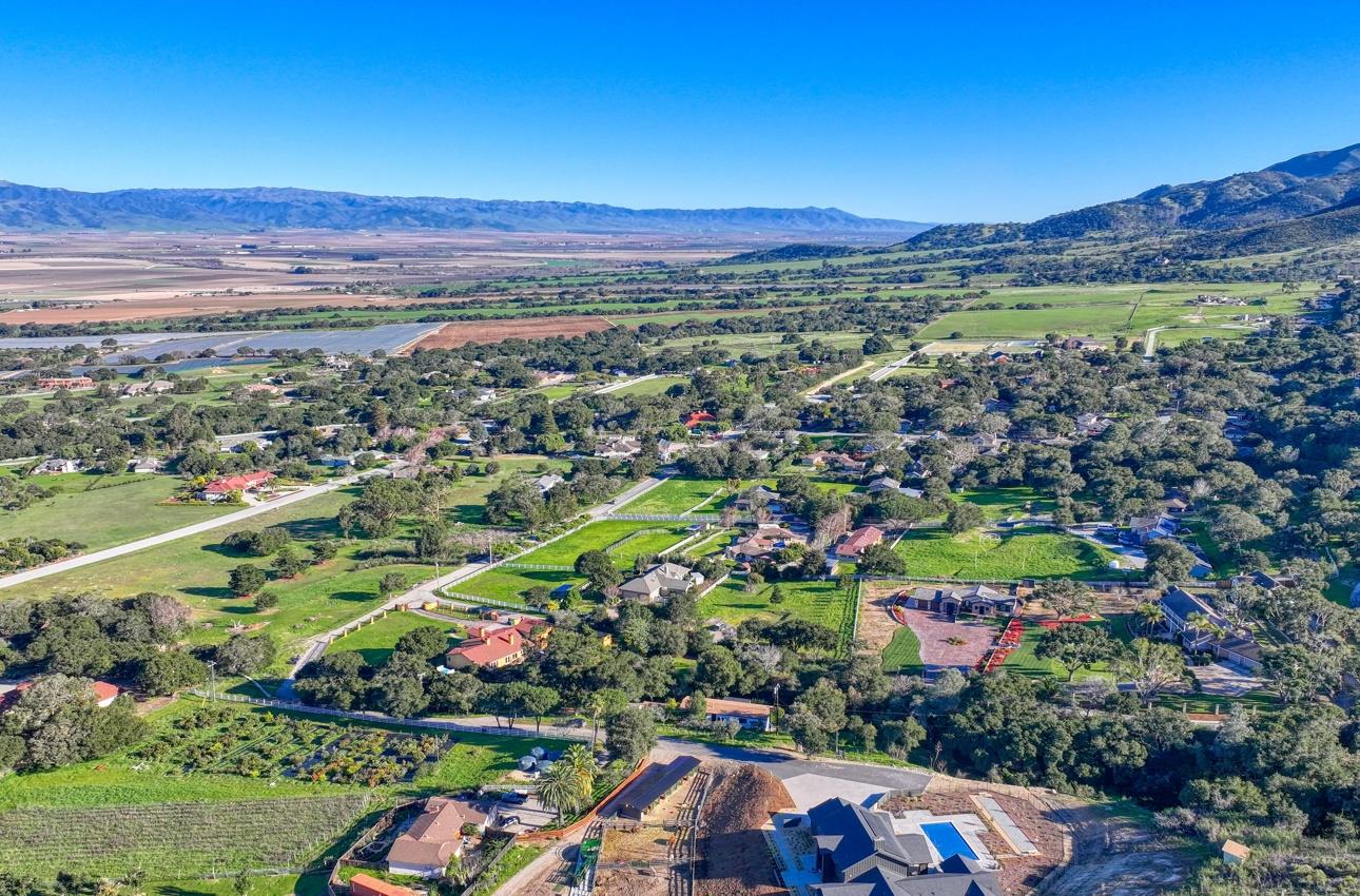 300 Mesa Road Salinas, CA 93908 - Photo 8 of 68