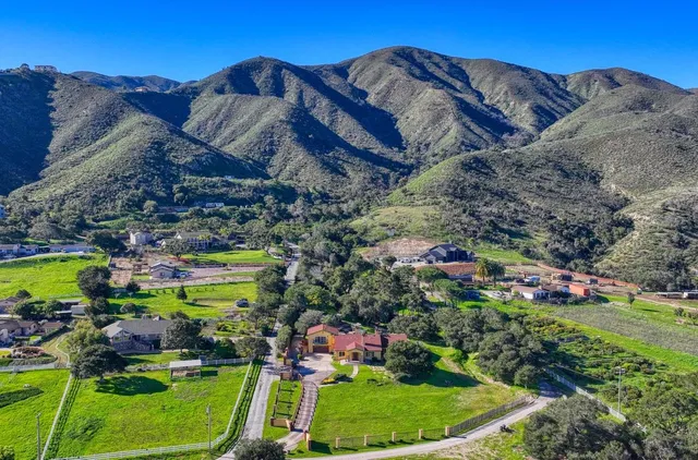 $1,699,000 | 300 Mesa Road, Salinas, CA 93908