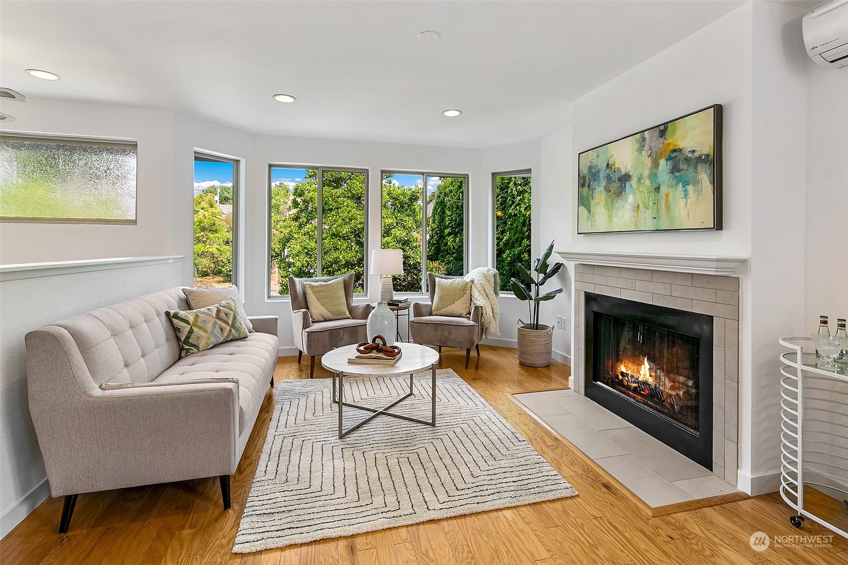 541 North 73rd Street Seattle, WA 98103 - Photo 2 of 30 Gallery Image 2