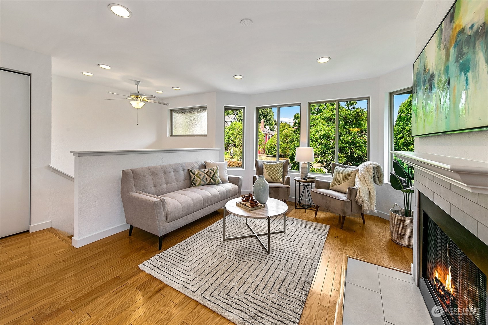 541 North 73rd Street Seattle, WA 98103 - Photo 3 of 30 Gallery Image 3