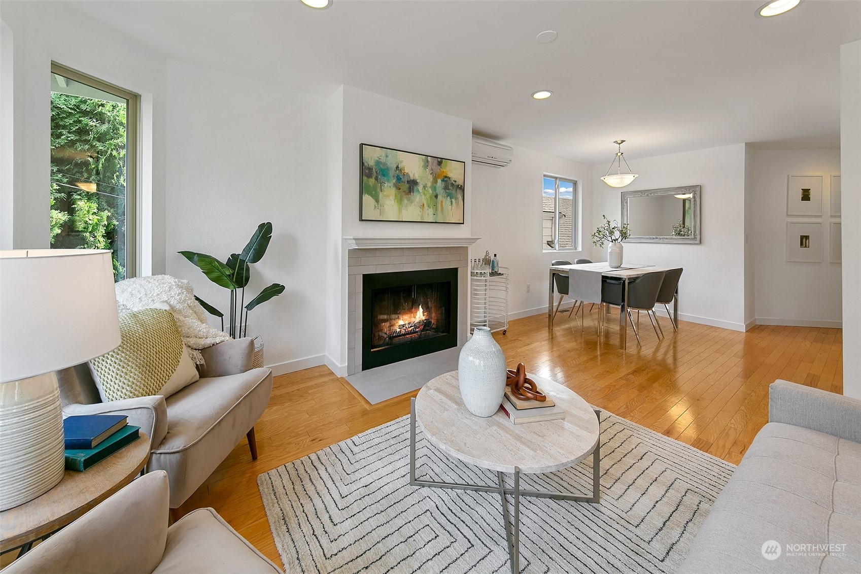 541 North 73rd Street Seattle, WA 98103 - Photo 4 of 30 Gallery Image 4