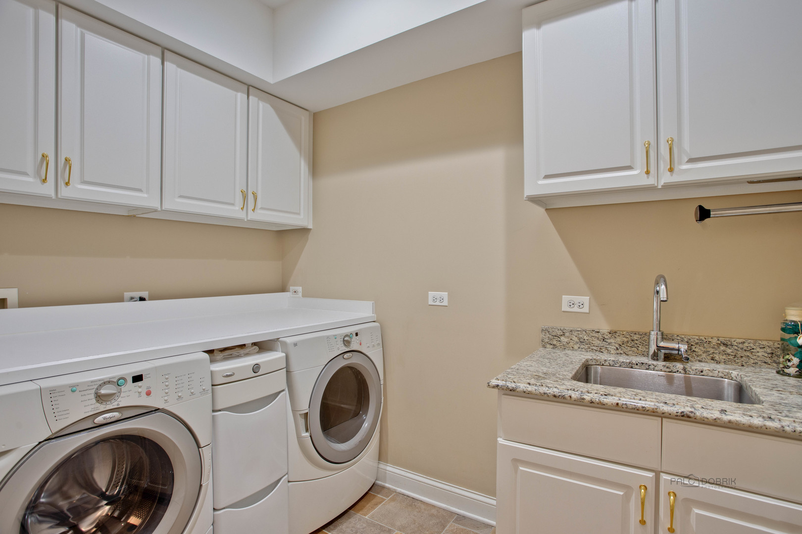 130 Lemans Drive Wheeling, IL 60090 - Photo 19 of 35