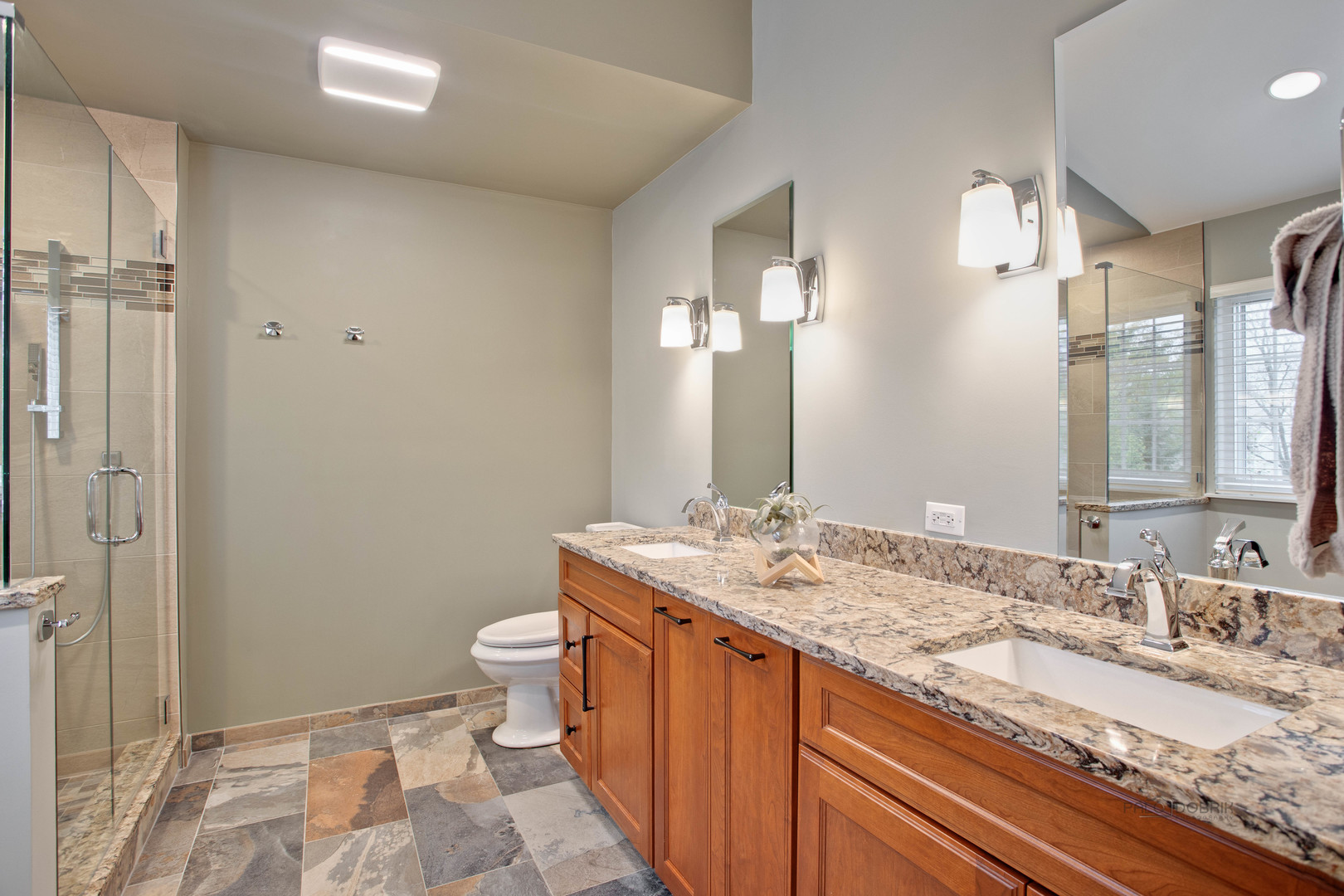 130 Lemans Drive Wheeling, IL 60090 - Photo 21 of 35