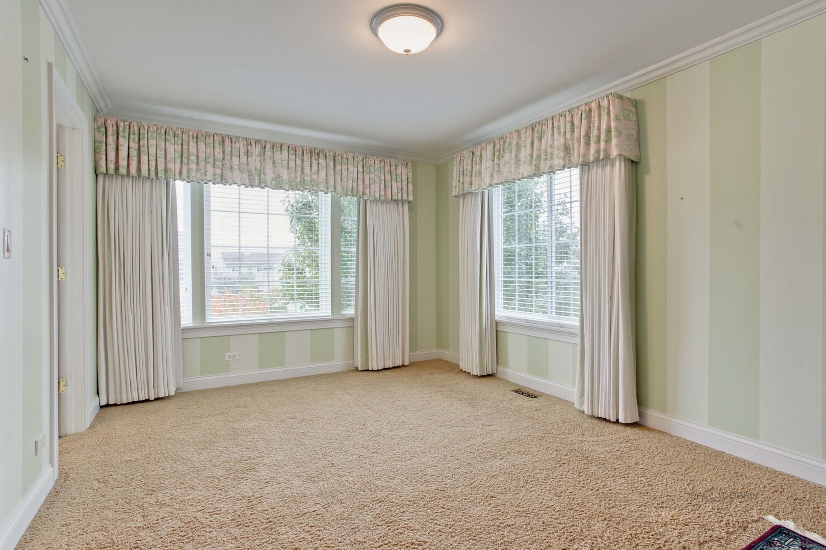 130 Lemans Drive Wheeling, IL 60090 - Photo 27 of 35