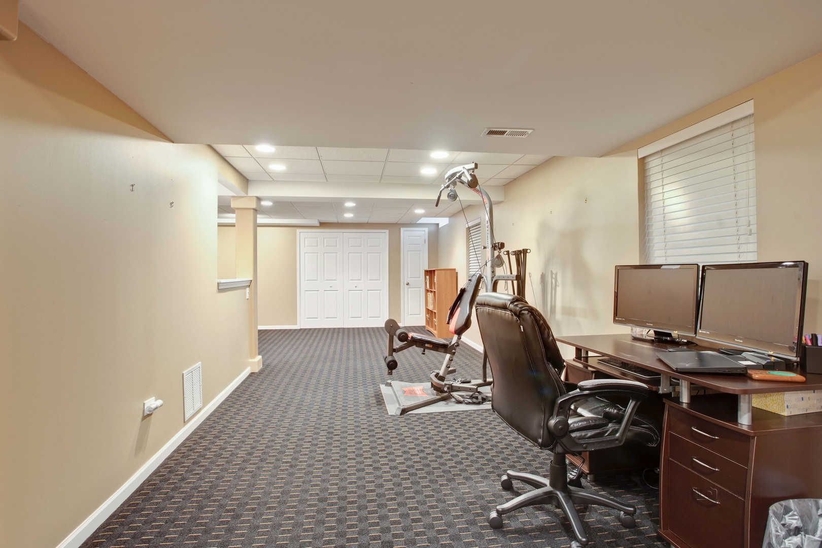 130 Lemans Drive Wheeling, IL 60090 - Photo 30 of 35