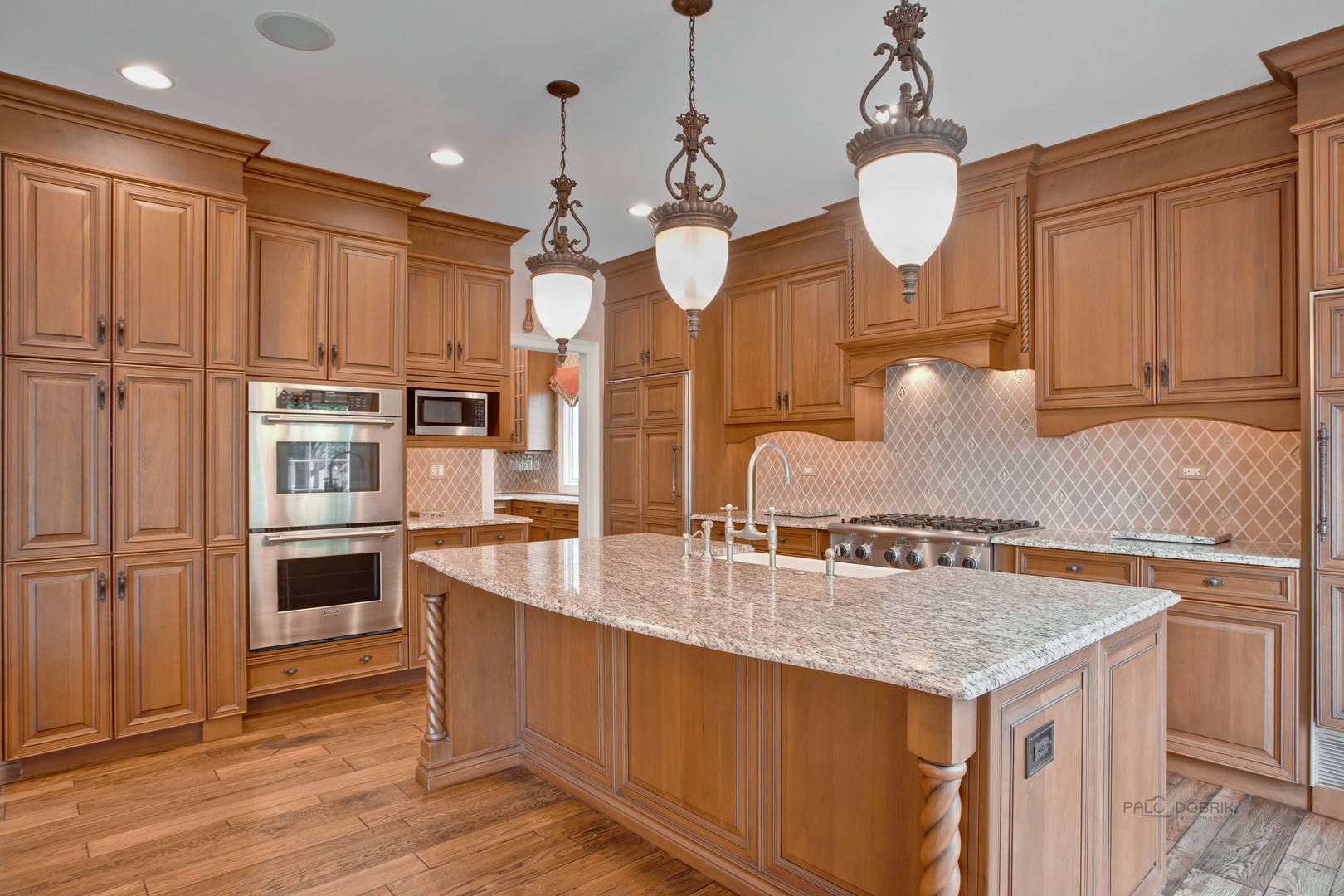 130 Lemans Drive Wheeling, IL 60090 - Photo 4 of 35