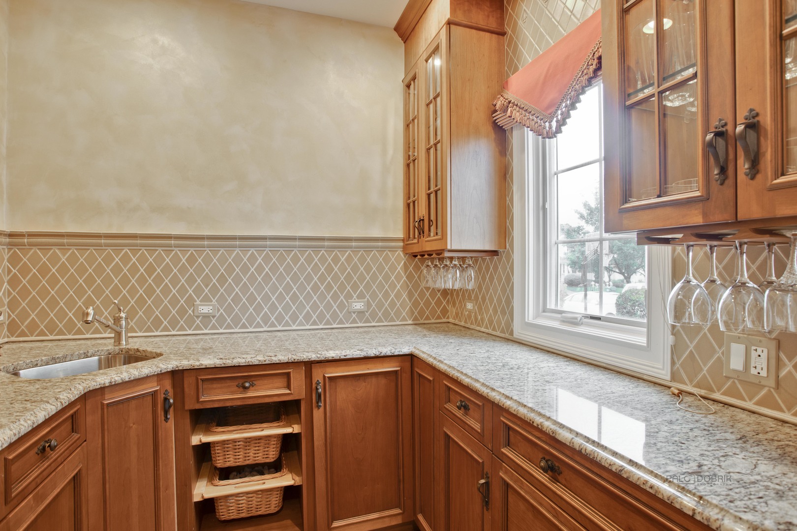 130 Lemans Drive Wheeling, IL 60090 - Photo 8 of 35