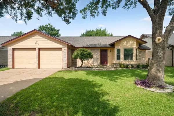 $1,900 | 11911 Plumbrook Drive, Houston, TX 77099