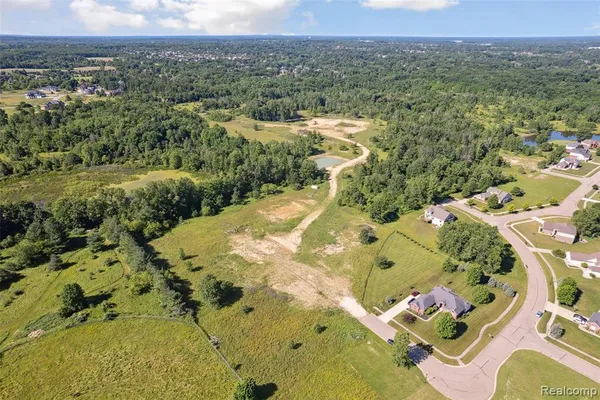 $525,560 | 38-vl Youness, Huron, MI 44839