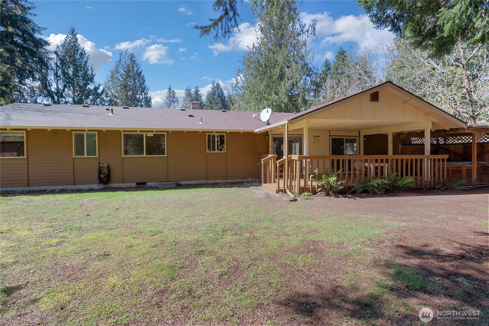 102-40 Crumb Road Morton, WA 98356 - Photo 37 of 40 front view of a house with a yard